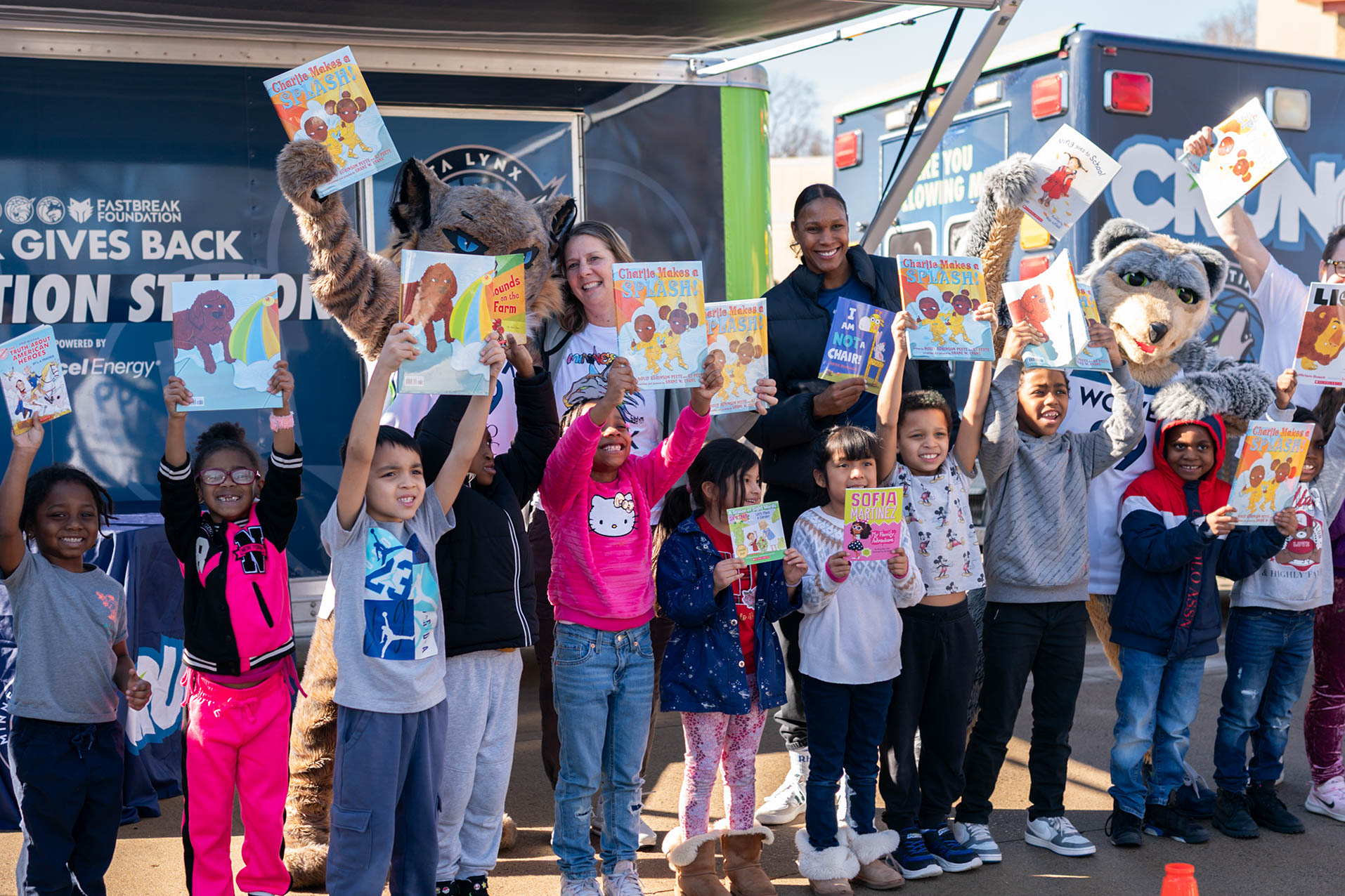 Lynx Coaches Celebrate Black Authors With Xcel Energy